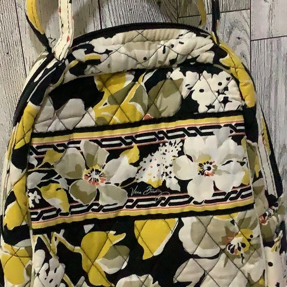 Vera Bradley yellow floral insulated lunch bag - Picture 2 of 7